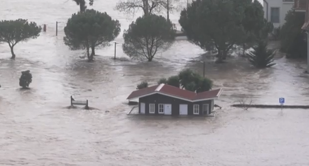 Πορτογαλία: Ένας νεκρός και ανυπολόγιστες καταστροφές από την κακοκαιρία «Λεονάρντο»