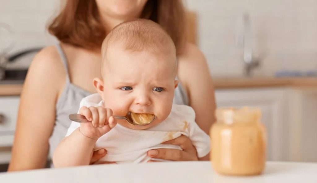 Ακρίβεια: «Χτύπησε» και τις βρεφικές τροφές – Έως 18,71% αυξήθηκε το βρεφικό γάλα μέσα σε λίγους μήνες