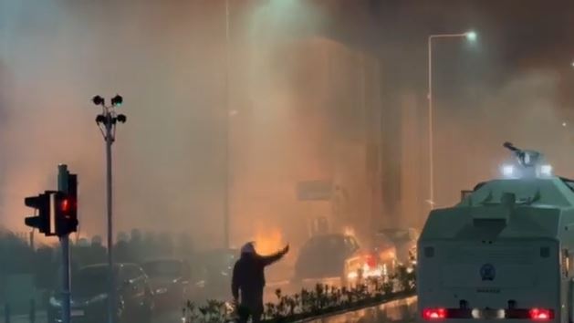 Θεσσαλονίκη: Μολότοφ, χημικά & τραυματισμοί στο ΑΠΘ