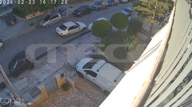 Άλιμος: Η τρελή πορεία μεθυσμένης οδηγού που πήρε σβάρνα 11 ΙΧ – MEGA ντοκουμέντο