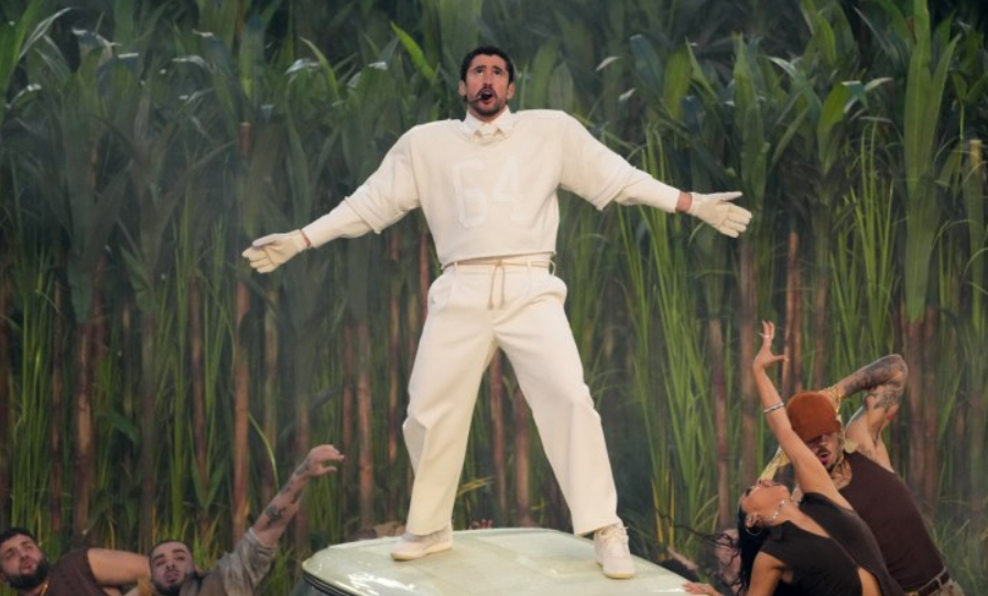 Λάμψη και θέαμα στο 60ο Super Bowl