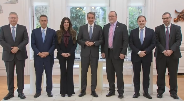 «Έπεσαν» οι υπογραφές με τη Chevron για τους υδρογονάνθρακες παρουσία Μητσοτάκη – Γκίλφοϊλ