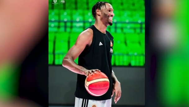 Παναθηναϊκός: Έφτασε, προπονήθηκε και παίζει στο Final 8 ο Χέις-Ντέιβις