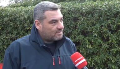 Μάνος Νιφλής: «Με τον Γιάννη Καλαθά ήταν γραφτό να συνεργαστούμε»