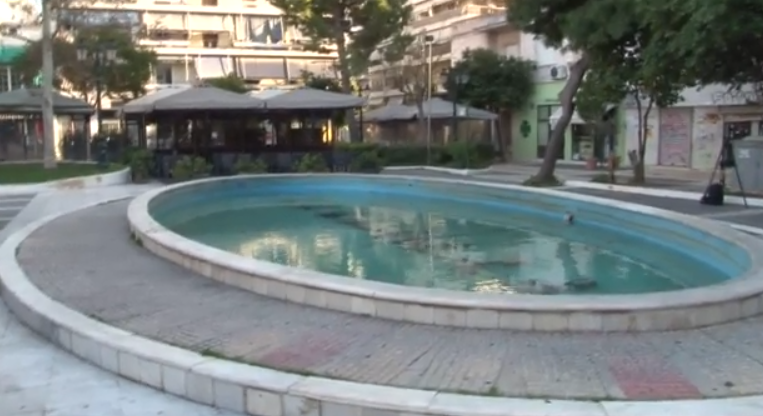 Καλλιθέα: Αγωνία για το 2,5 ετών κοριτσάκι που έπεσε σε σιντριβάνι – Δίνει μάχη για τη ζωή του