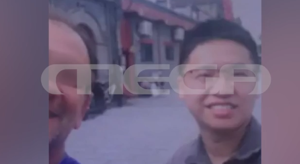 Αποκλειστικό Live News: Φωτογραφίες ντοκουμέντο με τον Έλληνα σμήναρχο και τους δύο Κινέζους στρατολογητές