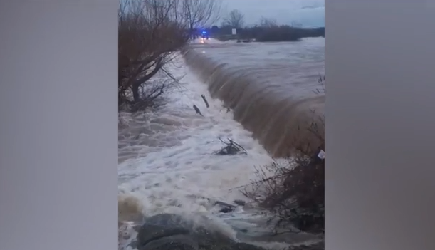 Κομοτηνή: Νεκρός 55χρονος – Προσπάθησε να διασχίσει «ιρλανδική» διάβαση και παρασύρθηκε από ορμητικό χείμαρρο