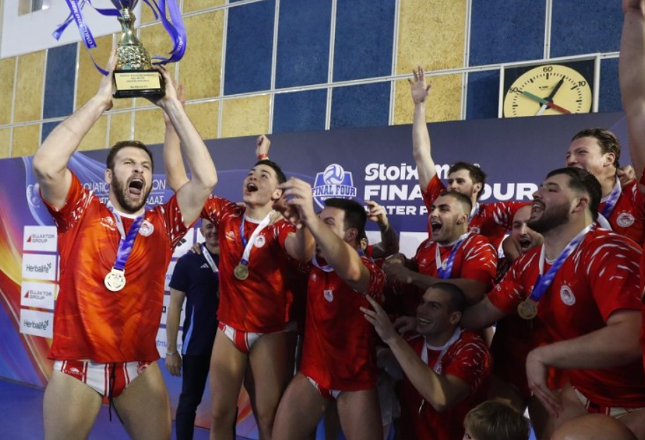 Παναθηναϊκός – Ολυμπιακός 12-13: Τροπαιούχος ο Ολυμπιακός στο πόλο ανδρών