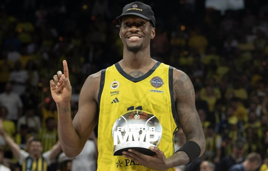 Παναθηναϊκός: Έκλεισε τον Χέιζ – Ντέιβις για τα επόμενα 2,5 χρόνια