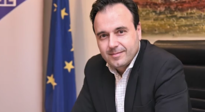 Δείχνει τον Δημήτρη Παπαστέργιου ως υπεύθυνο ο ιδιοκτήτης του «Βιολάντα» – Τι απαντούν οι συνεργάτες του