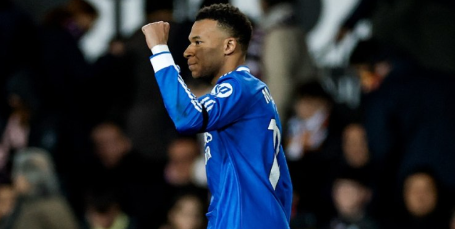 Γκολ & θέαμα από τα ποδοσφαιρικά γήπεδα του κόσμου