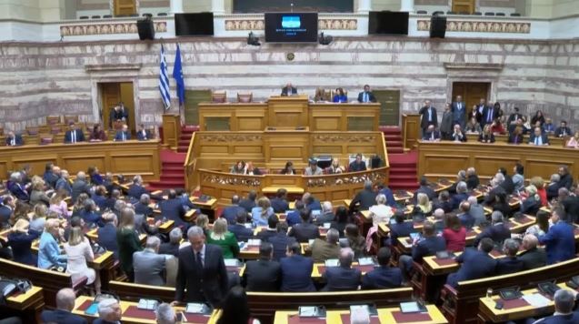 Η αλαζονεία στην εξουσία – Οι δηλώσεις & συμπεριφορές κυβερνητικών στελεχών που προκαλούν το κοινό αίσθημα