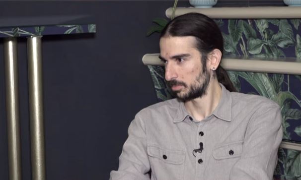 Νικορέστης Χανιωτάκης: Είμαι χαζομπαμπάς