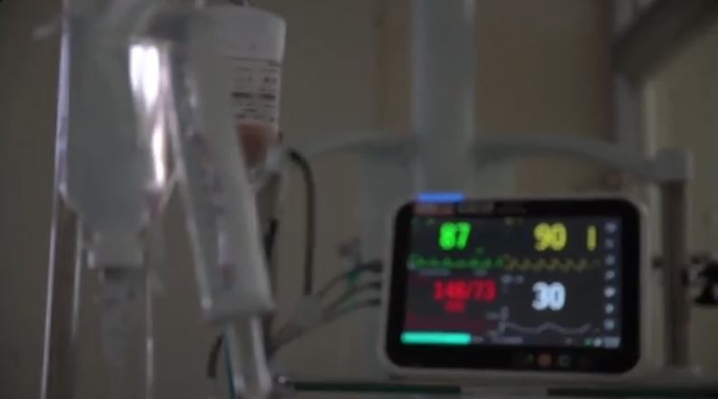 Σκύρος: «Χάσαμε πολύ χρόνο – Η γιατρός μας έλεγε ότι είναι μία χαρά» – Η σύζυγος του 46χρονου που «έφυγε» από ανακοπή μιλά στο MEGA