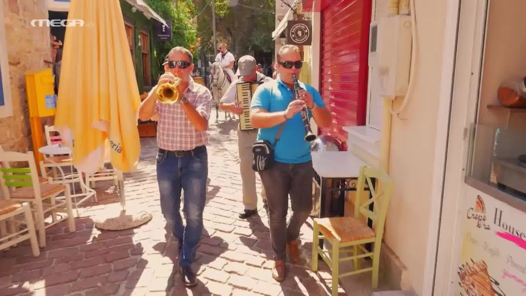 Τα έθιμα της Πέτρας Λέσβου