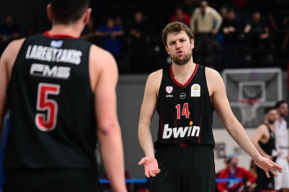 Stoiximan GBL: Νίκη για τον Ολυμπιακό κόντρα στον Πανιώνιο