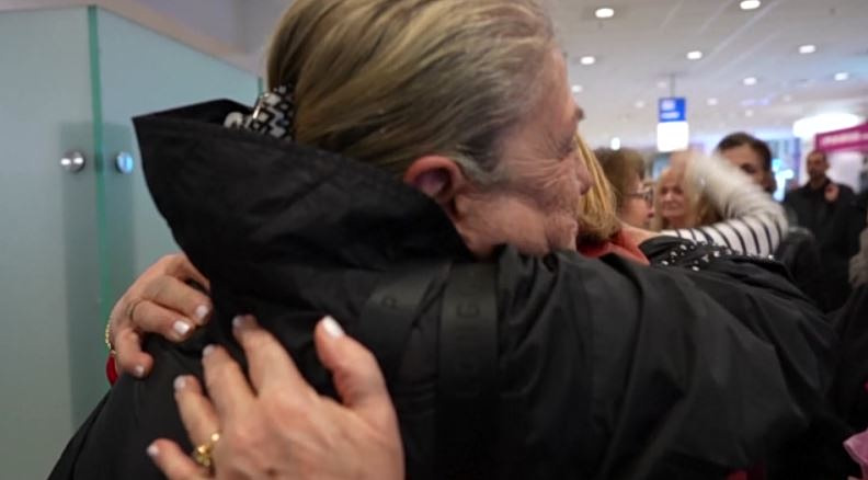 Πόλεμος στη Μέση Ανατολή: Συνεχίζονται οι πτήσεις επαναπατρισμού – Τι λένε στο LIVE NEWS όσοι επέστρεψαν από τα Εμιράτα