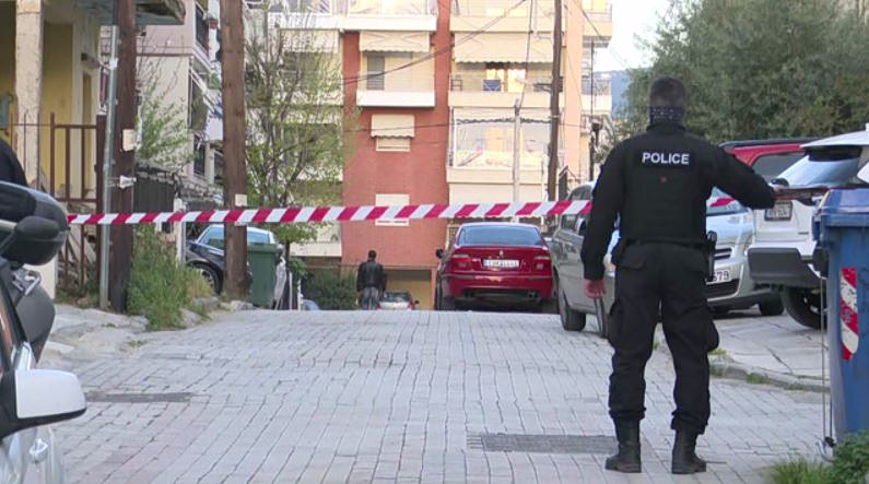Θεσσαλονίκη: 59χρονη βρέθηκε νεκρή μέσα στο σπίτι της στον Εύοσμο – Ενδείξεις στραγγαλισμού ερευνά η αστυνομία