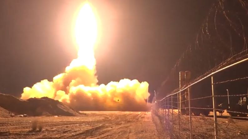 Ιράν: Κλιμακώνονται οι επιθέσεις με πλήγματα σε ενεργειακές υποδομές – Νέες απειλές Τραμπ