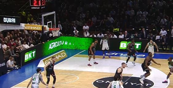 Euroleague: Απόδραση από το Σαράγεβο με επίθεση – φωτιά, τέλος ο Χολμς