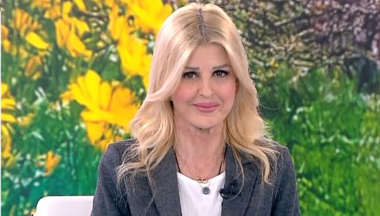 Έλενα Ράπτη: «Νταντάδες της γειτονιάς», ενδοοικογενειακή βία & ενημέρωση για το χάπι του βιασμού – Οι δράσεις του υπουργείου Κοινωνικής Συνοχής και Οικογένειας