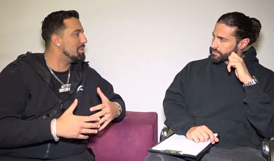 Gio Kay: «Είμαι ο Πλάτωνας του Σωκράτη»