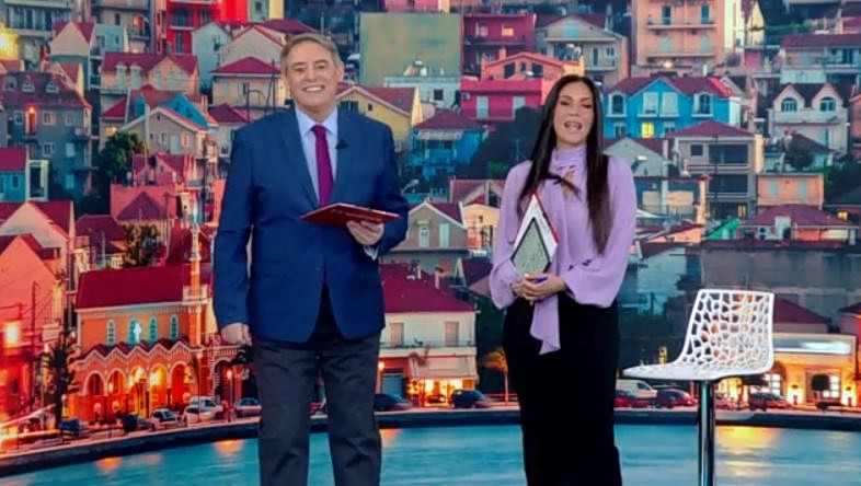 Κοινωνία Ώρα Mega