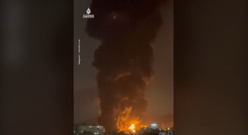 Αδιάκοπο σφυροκόπημα στην Τεχεράνη από ΗΠΑ και Ισραήλ