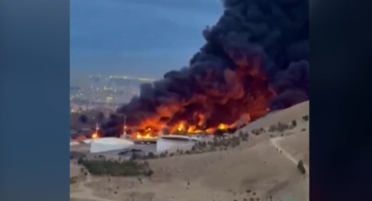 Μέση Ανατολή: Νέα ιρανικά χτυπήματα σε διυλιστήρια στο Κουβέιτ – Μειώθηκε η πετρελαϊκή παραγωγή στον Περσικό Κόλπο