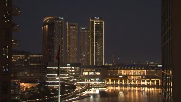 Το MEGA στο ερημωμένο Ντουμπάι – Δεν κυκλοφορούν κάτοικοι και επισκέπτες