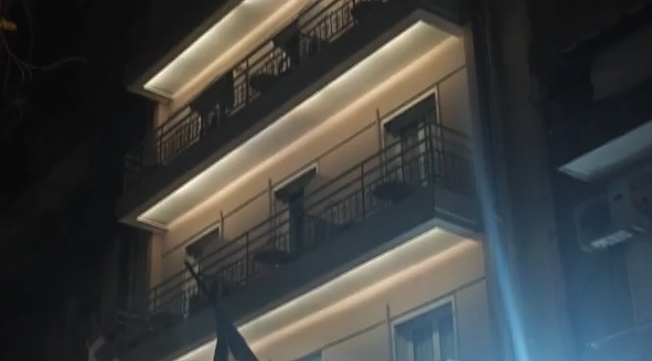 Εξάρχεια: Έπεσε από μπαλκόνι και έχασε τη ζωή του 15χρονος μαθητής που βρισκόταν σε σχολική εκδρομή