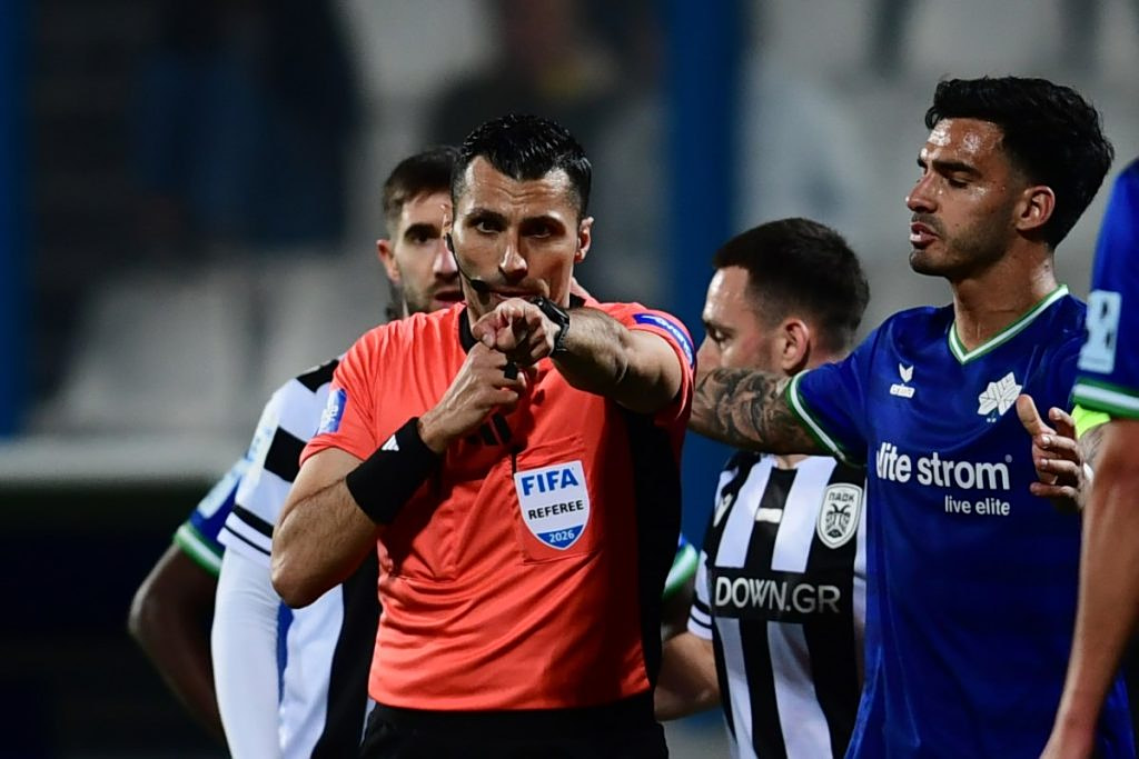 Stoiximan Super League: Νίκη του ΠΑΟΚ επί της Κηφισιάς – Χαμός στη Νίκαια με τον διαιτητή Φωτιά