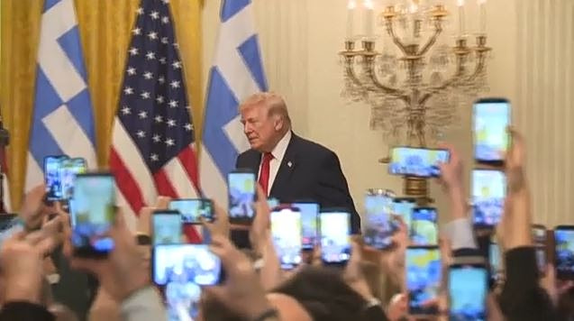 Συρτάκι & Ικαριώτικος στον Λευκό Οίκο για τον εορτασμό της 25ης Μαρτίου