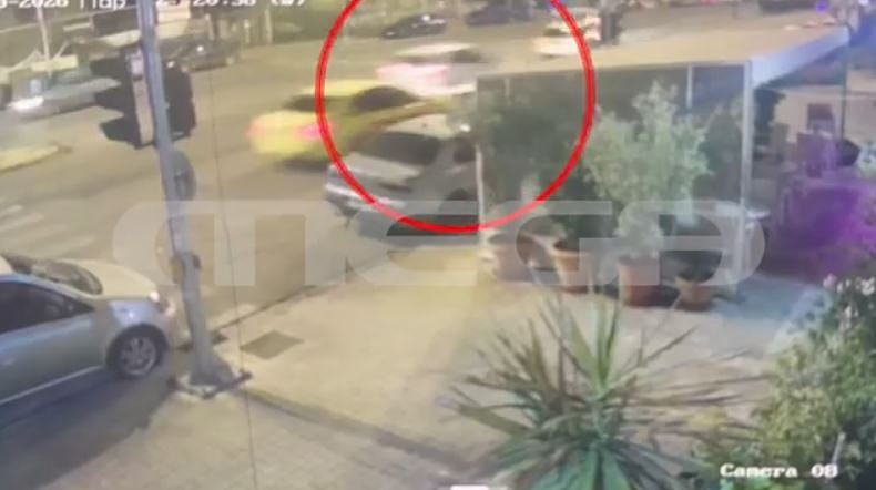 Επεισοδιακή καταδίωξη αυτοκίνητου στην Καλλιθέα – Βίντεο ντοκουμέντο