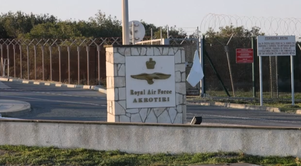 Κύπρος: Ήχησαν ξανά οι σειρήνες στο Ακρωτήρι – Δόθηκε εντολή στους πολίτες να μείνουν στα σπίτια τους