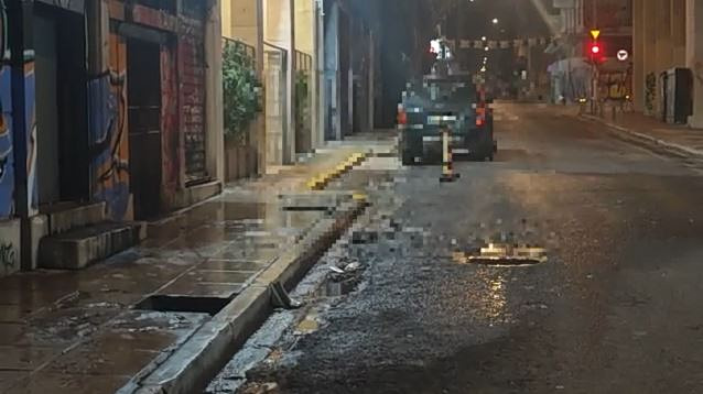 Ομόνοια: Νεκρός 15χρονος από τη Γαλλία μετά από πτώση από τον 3ο όροφο ξενοδοχείου