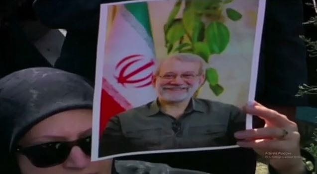 Θρήνος χιλιάδων Ιρανών στην κηδεία του Αλί Λαριτζανί – Ορκίζονται εκδίκηση