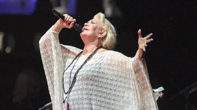 Το μήνυμα του Ολυμπιακού & του Βαγγέλη Μαρινάκη για την Μαρινέλλα