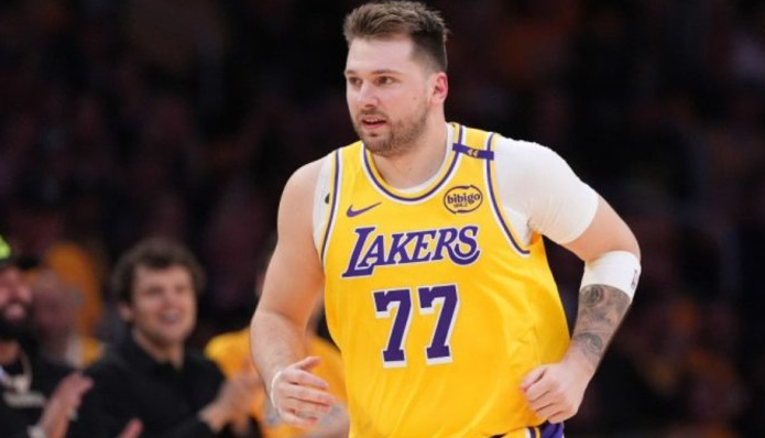 NBA: Ο τρομερός Λούκα Ντόνσιτς έβαλε 60 πόντους εναντίον του Μαϊάμι