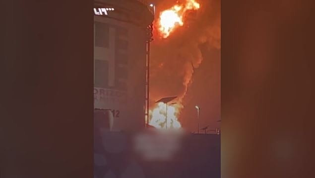 Στο στόχαστρο του Ιράν το Ντουμπάι – Αγωνία για τους Έλληνες εγκλωβισμένους