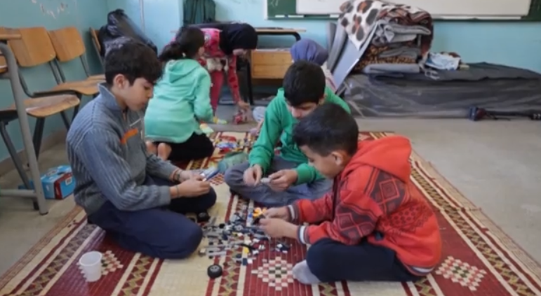 Λίβανος: Τα παιδιά τα μεγάλα θύματα του πολέμου των μεγάλων