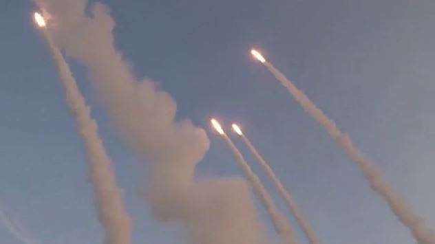 Το θρίλερ της επιστροφής για εκατοντάδες Έλληνες εγκλωβισμένους στη Μέση Ανατολή