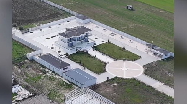 Η «χρυσή» ζωή της μαφίας των Ρομά – Η χλιδή πίσω από τις απάτες