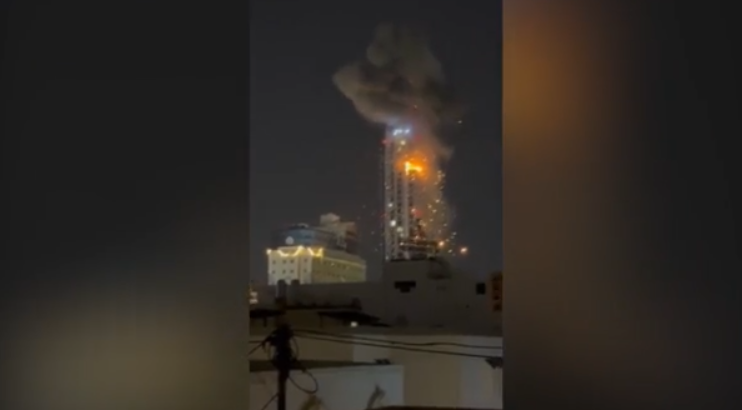 Μέση Ανατολή: Πυραυλικό μπαράζ κατά του Ισραήλ – Εκρήξεις σε Μπαχρέιν και Ντουμπάι