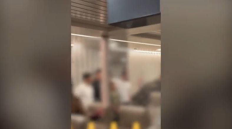 Επιβάτες πλοίου ανάψαν τσιγάρο και ενεργοποιήθηκαν τα συστήματα πυρόσβεσης – Πλημμύρισαν οι θέσεις αναμονής