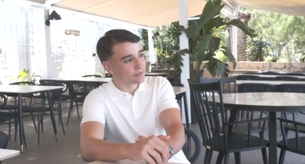 Θεσσαλονίκη: Στο MEGA ο 17χρονος μαθητής που έσωσε με λαβή Χάιμλιχ γυναίκα που πνιγόταν σε εστιατόριο