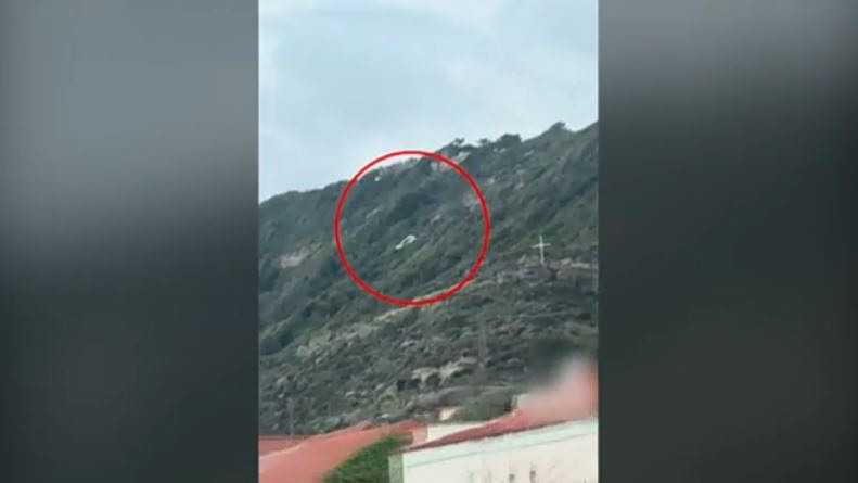 Ρόδος: 45χρονος επιχείρησε να ρίξει το αυτοκίνητο της εν διαστάσει συζύγου του με το παιδί τους σε γκρεμό