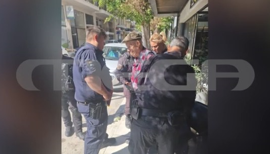 «Εάν ήθελα θα τους σκότωνα αλλά το έκανα για να κάνω… ντόρο» – Όσα ισχυρίστηκε ο 89χρονος για την επίθεση σε ΕΦΚΑ & Πρωτοδικείο