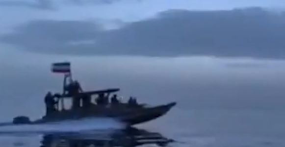 Ρεσάλτο των ιρανικών δυνάμεων με κατάληψη δύο πλοίων