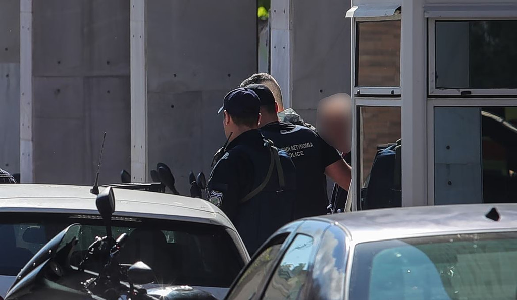 Σήμερα η απολογία του 89χρονου για τις επιθέσεις σε ΕΦΚΑ και Πρωτοδικείο